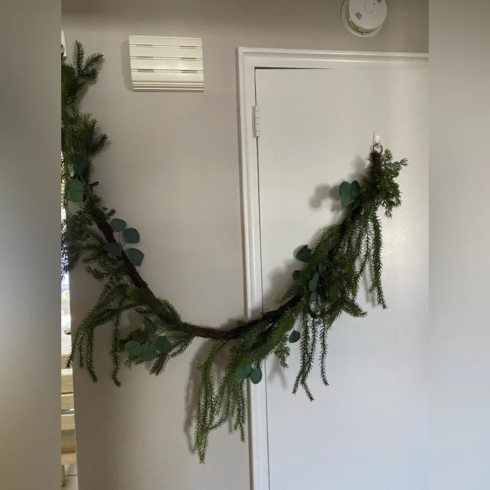 6ft hanging Pine Garland